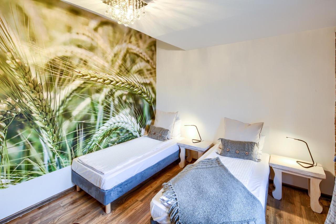 Folwark Bialych Bocianow Guest House Kamionka  Luaran gambar